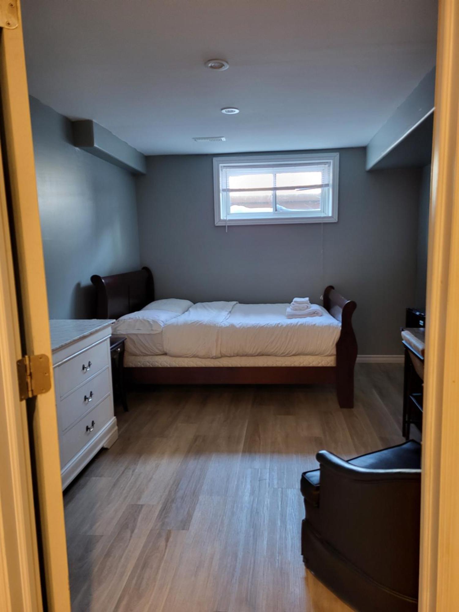 Main Suite Кінгстон Екстер'єр фото